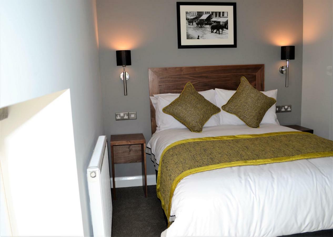 New Park Hotel Carmarthen Luaran gambar